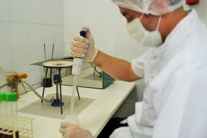 SERVICIO DE ENSAYOS DE AGUA